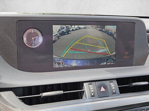 Used 2020 Lexus ES 300h w/ Premium Package FWD image 15