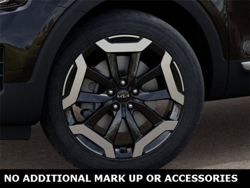 New 2025 Kia Telluride S image 9