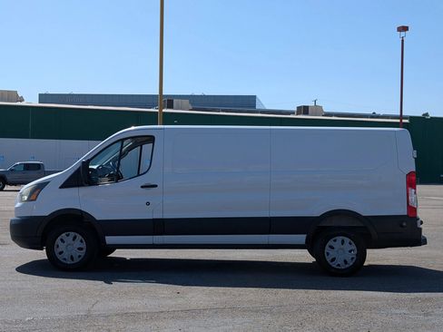 Used 2015 Ford Transit 250 148 Low Roof RWD image 5