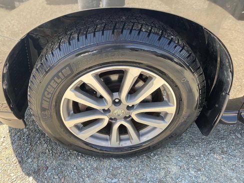 Used 2015 Nissan Pathfinder S FWD image 29