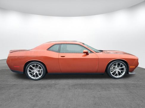 Used 2022 Dodge Challenger GT image 2