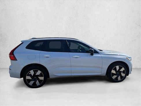 Used 2024 Volvo XC60 T8 Plus w/ Protection Package Premier AWD/4WD image 4