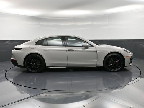 New 2026 Porsche Panamera 4 image 9