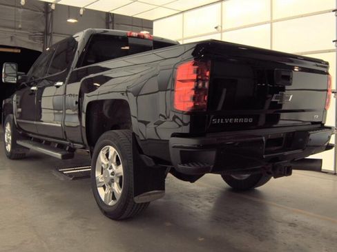Used 2017 Chevrolet Silverado 2500 LTZ w/ Duramax Plus Package image 4