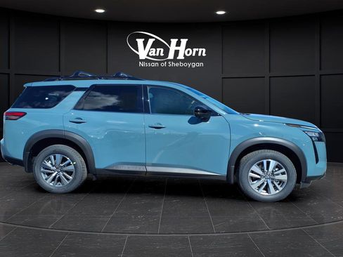 New 2026 Nissan Pathfinder SL AWD/4WD image 5