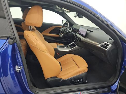 Used 2025 BMW M240i Coupe image 10