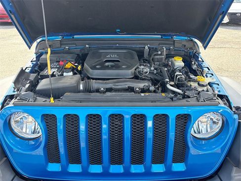 Used 2021 Jeep Wrangler Sport AWD/4WD image 32