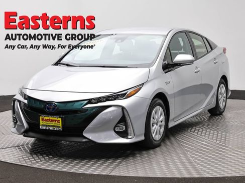 Used 2018 Toyota Prius Prime Advanced FWD image 1