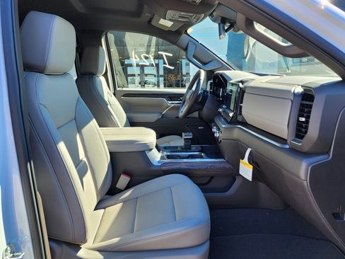New 2026 GMC Sierra 1500 SLT w/ SLT Premium Plus Package image 38