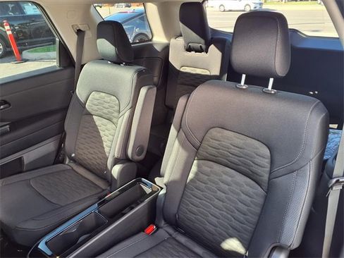 New 2025 Nissan Pathfinder SV w/ SV Premium Package image 11