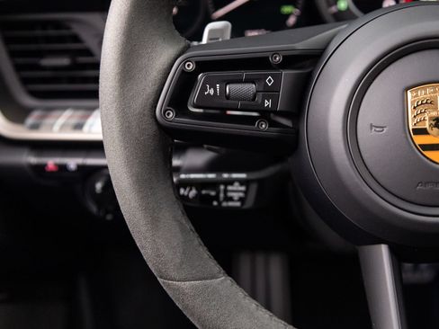 Certified 2025 Porsche 911 Turbo S AWD/4WD image 15