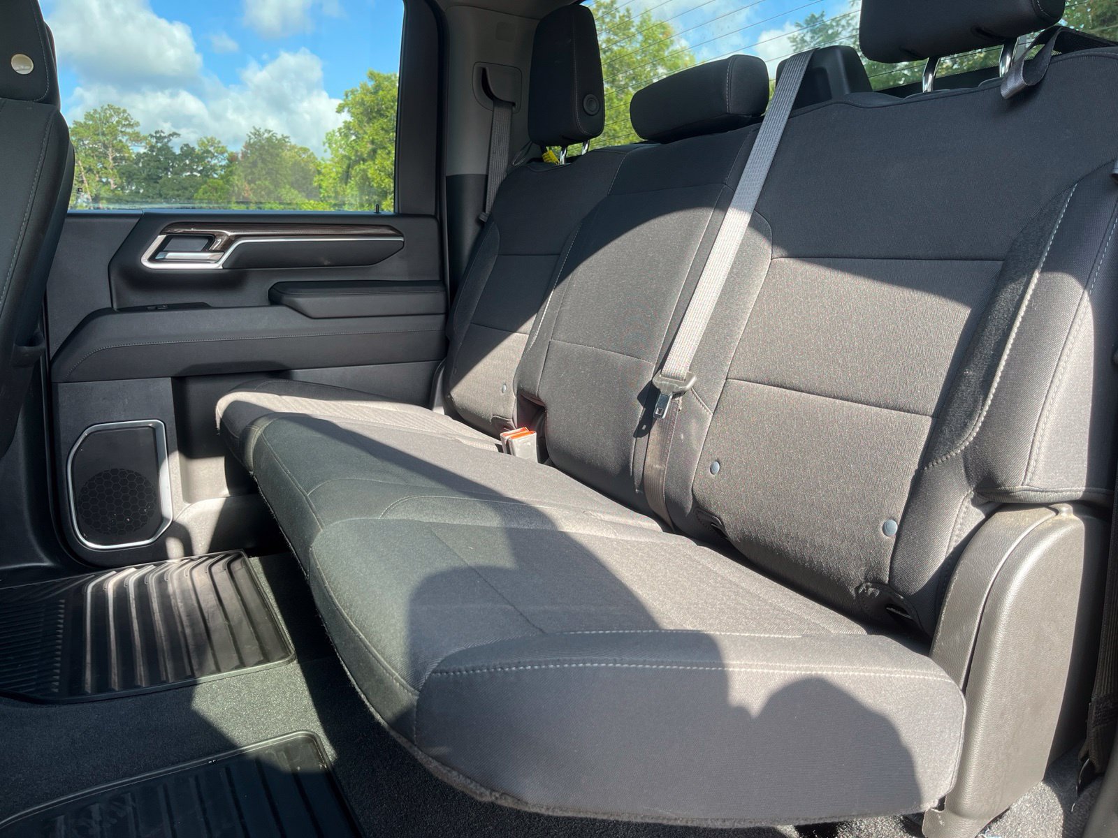 Used 2025 Chevrolet Silverado 2500 LT w/ Convenience Package AWD/4WD image 12
