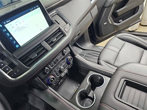 Certified 2024 Chevrolet Suburban RST w/ Luxury Package image 36