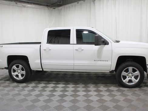 Used 2015 Chevrolet Silverado 1500 LT w/ LT Convenience Package AWD/4WD image 27