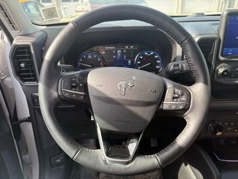 Used 2022 Ford Bronco Sport Outer Banks image 9