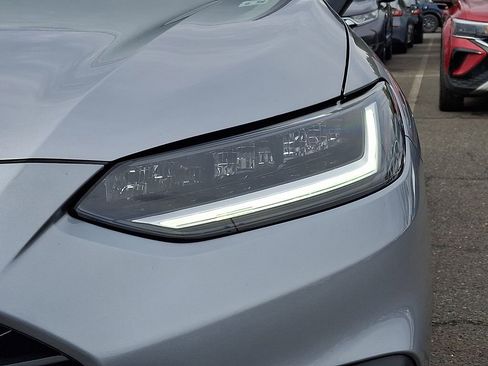 Used 2023 Honda HR-V LX image 9