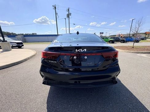 Used 2023 Kia Forte LXS FWD image 6