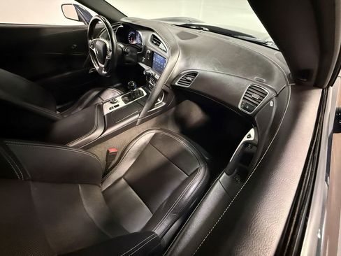 Used 2014 Chevrolet Corvette Stingray Convertible image 55