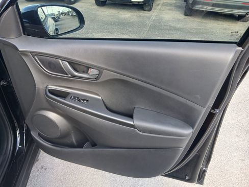 Used 2021 Hyundai Kona SEL FWD image 17