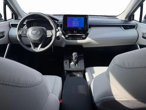 Certified 2026 Toyota Corolla Cross LE image 12