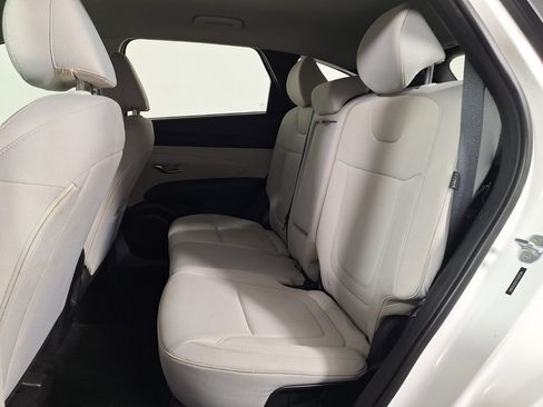 Used 2026 Hyundai Tucson SE FWD image 12