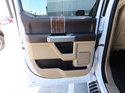 Used 2020 Ford F150 Lariat w/ Equipment Group 502A Luxury image 16