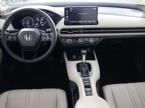 Certified 2025 Honda HR-V EX-L image 2