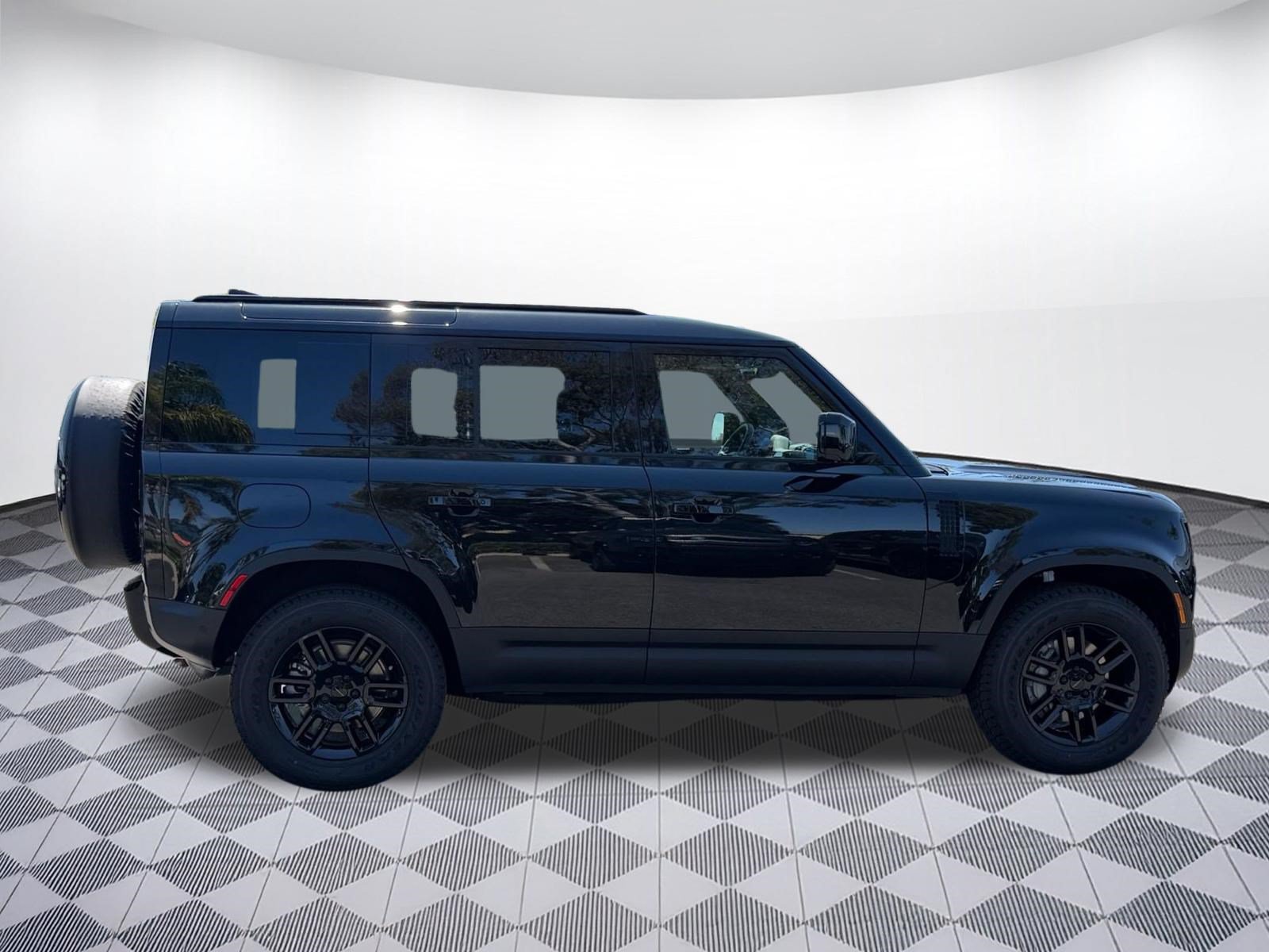 New 2026 Land Rover Defender 110 S AWD/4WD image 8