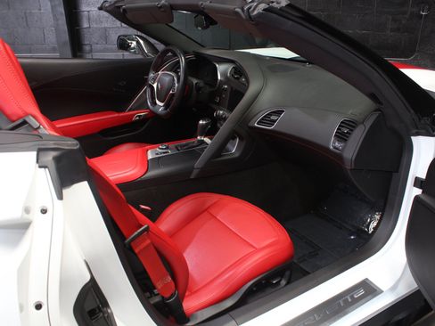 Used 2017 Chevrolet Corvette Grand Sport RWD image 60