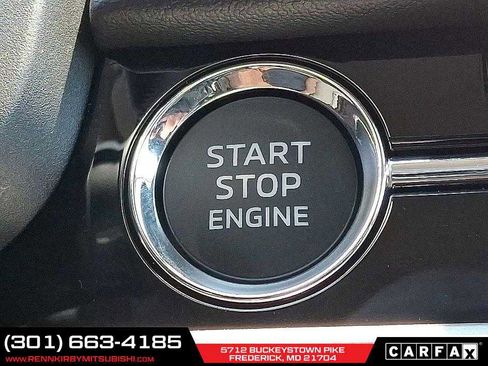 New 2025 Mitsubishi Outlander SE image 14