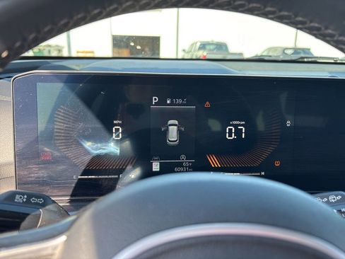 Used 2024 Kia Sorento S image 30