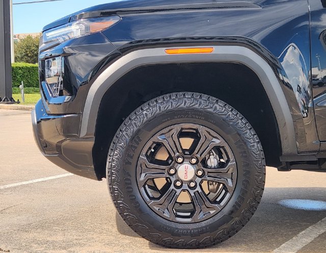 Used 2024 GMC Canyon Elevation RWD image 8