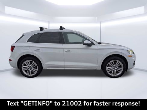 Used 2020 Audi Q5 2.0T Premium Plus w/ Premium Plus Package AWD/4WD image 2