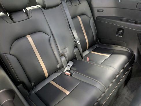 Used 2025 MAZDA CX-90 3.3 Turbo w/ Premium Plus Pkg image 27