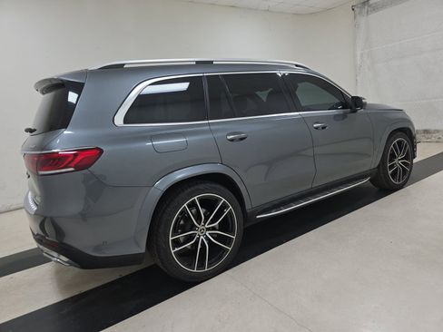 Used 2022 Mercedes-Benz GLS 450 4MATIC w/ AMG Line Exterior image 6