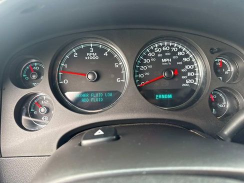 Used 2014 GMC Yukon XL SLT RWD image 32