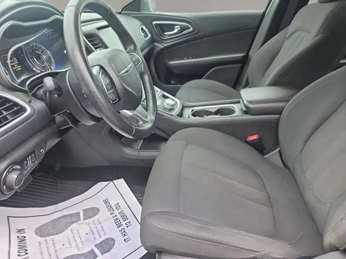 Used 2015 Chrysler 200 Limited w/ Spring Special Group FWD image 9