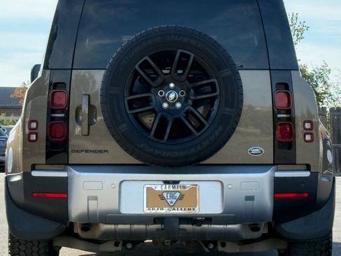 Used 2021 Land Rover Defender 110 S image 4