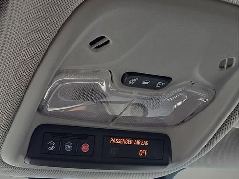 Used 2021 Chevrolet TrailBlazer LT image 26