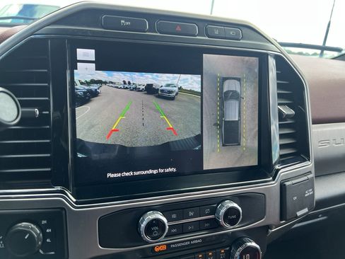 Used 2022 Ford F250 Platinum AWD/4WD image 21