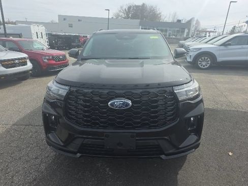 New 2026 Ford Explorer ST-Line w/ ST-Line Street Pack AWD/4WD image 11