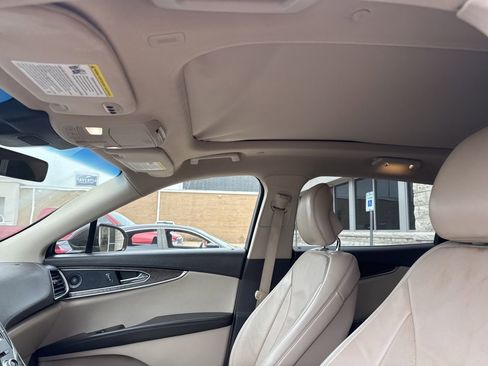 Used 2019 Lincoln Nautilus Reserve image 10