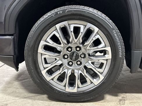 Used 2023 GMC Sierra 1500 Denali Ultimate AWD/4WD image 27