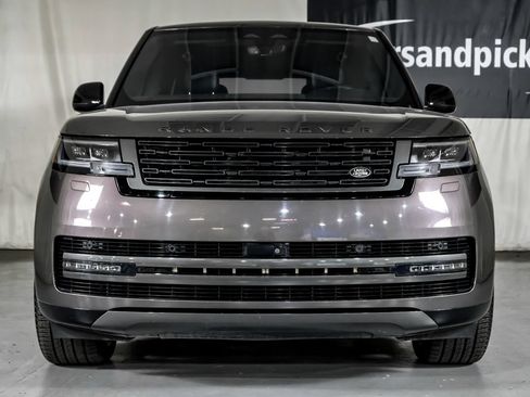 Used 2024 Land Rover Range Rover SE AWD/4WD image 3