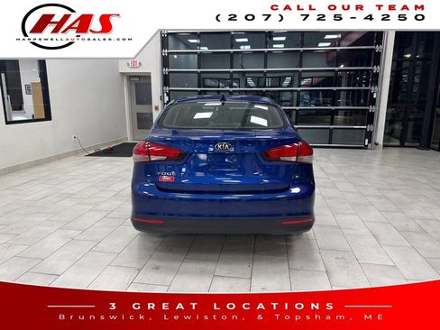 Used 2017 Kia Forte LX image 5
