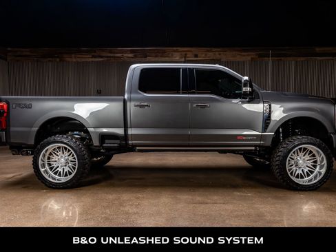 Used 2024 Ford F350 Platinum w/ FX4 Off-Road Package image 10