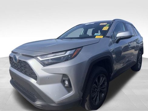 Used 2024 Toyota RAV4 XLE Premium w/ Weather Package AWD/4WD image 7