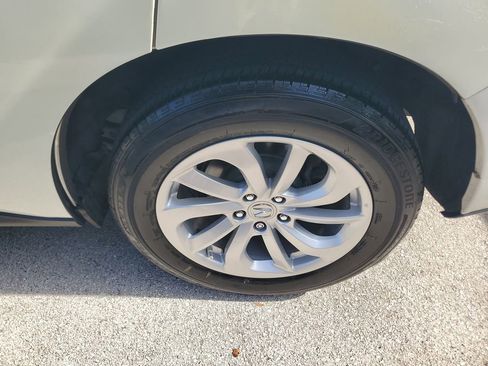 Used 2017 Acura RDX AWD image 6