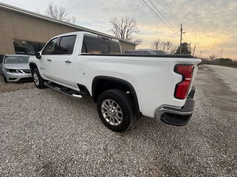 Used 2025 Chevrolet Silverado 2500 LTZ w/ LTZ Plus Package AWD/4WD image 15