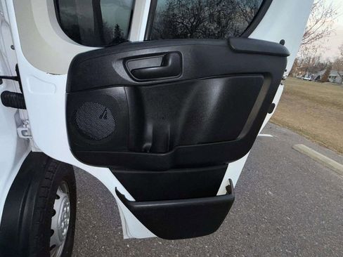 Used 2020 RAM ProMaster 2500 image 16